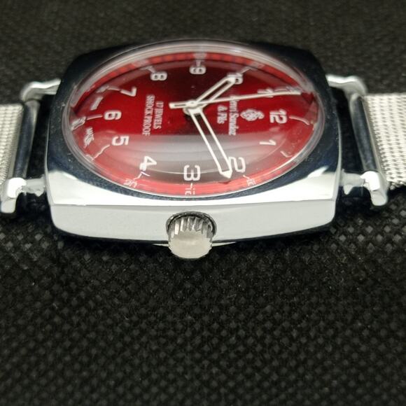 Red Dial Men's Watch - Picture 5 of 8
